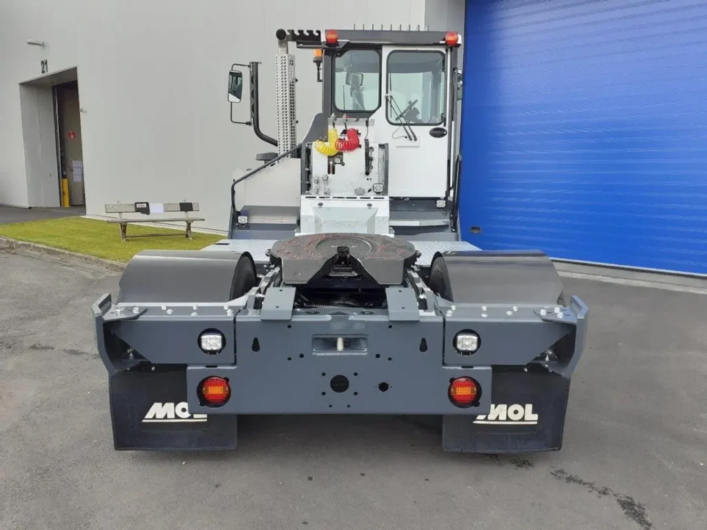 MOL RORO Tractor