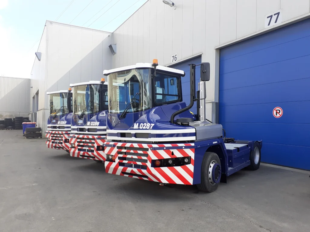 MOL RORO Tractor