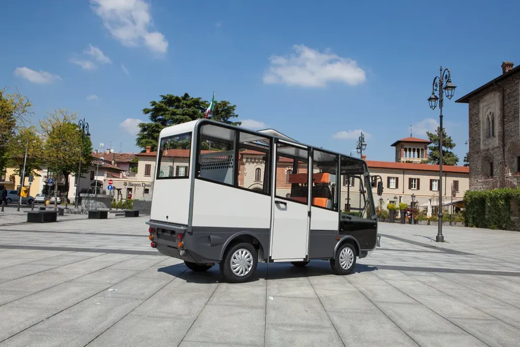 Spykstaal E-minibus