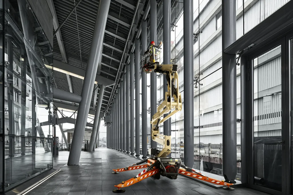 JLG Compact Crawler Boom Lifts